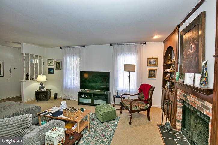 TALL TIMBER PARK - Residential