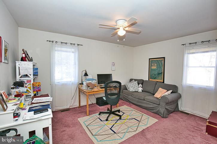 TALL TIMBER PARK - Residential