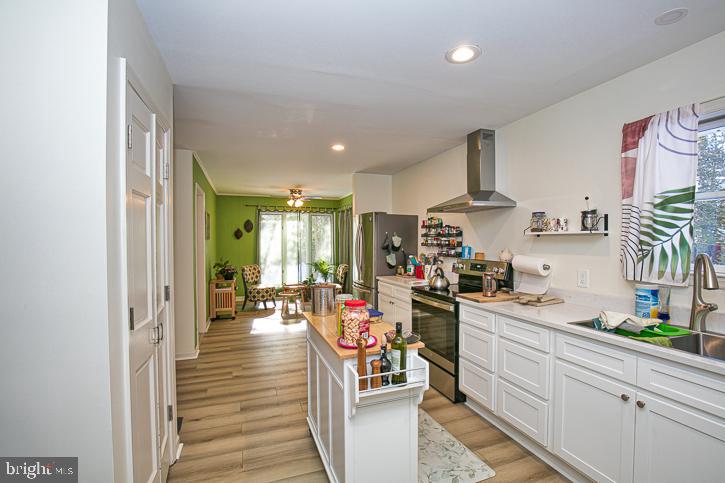 TALL TIMBER PARK - Residential