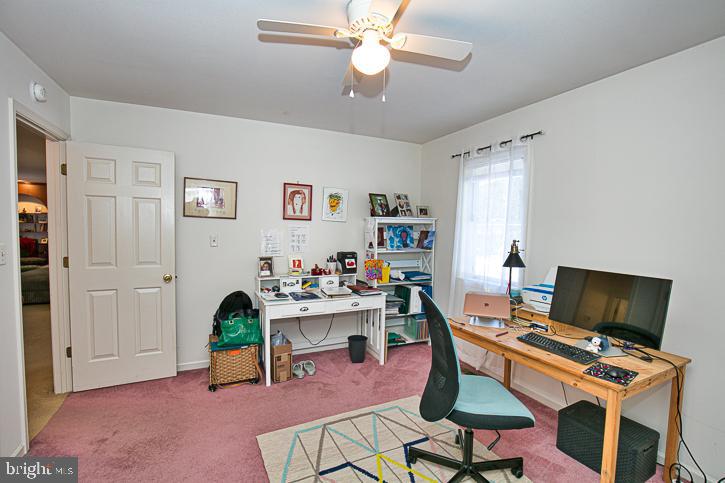 TALL TIMBER PARK - Residential