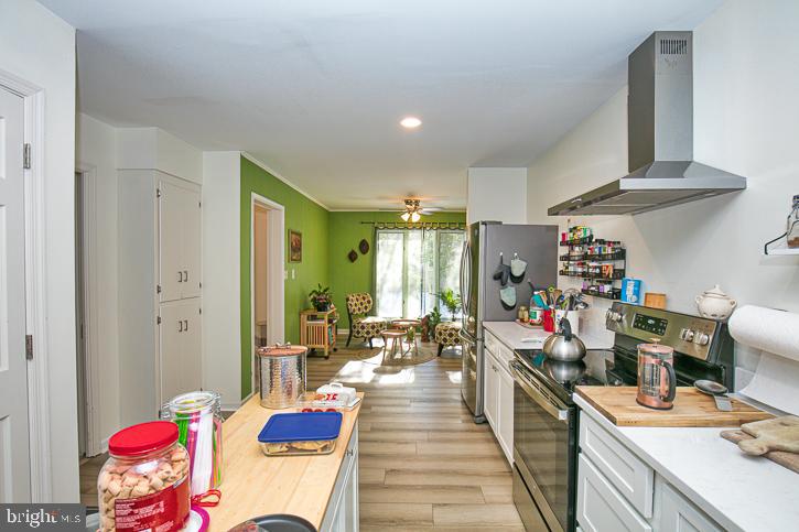 TALL TIMBER PARK - Residential