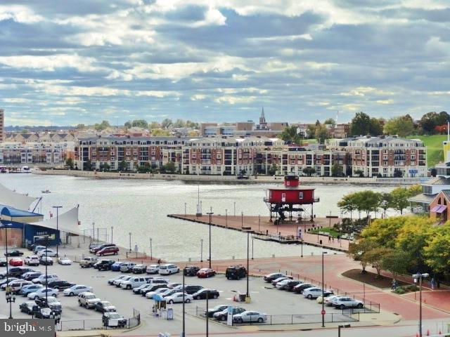 HARBOR EAST - Residential