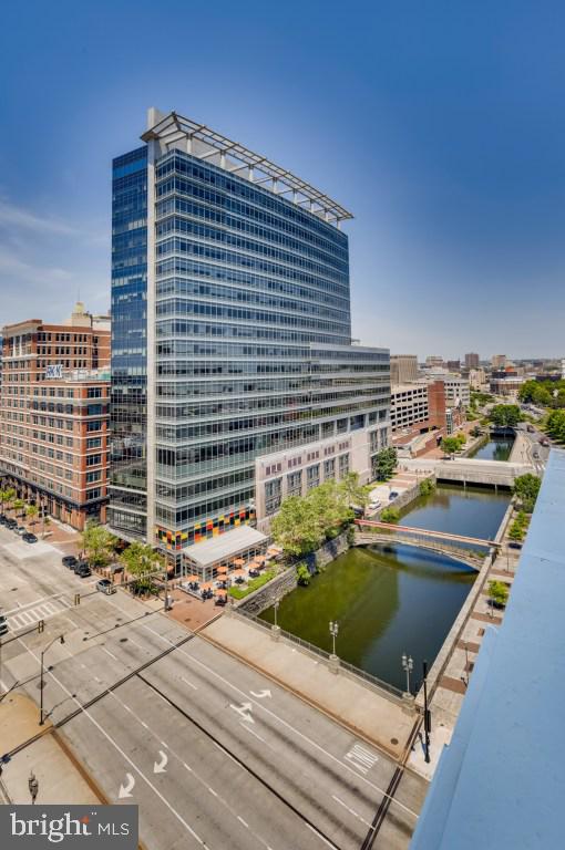 HARBOR EAST - Residential