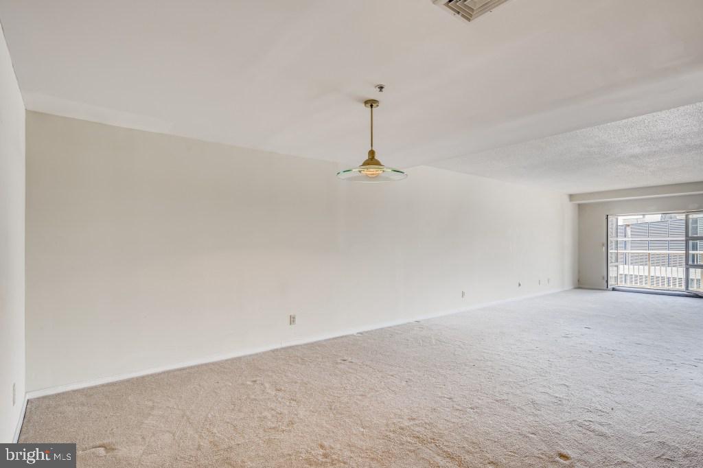 HARBOR EAST - Residential