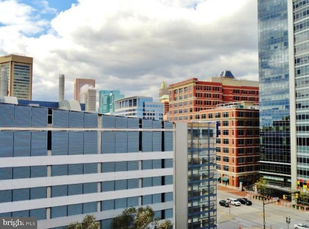 HARBOR EAST - Residential