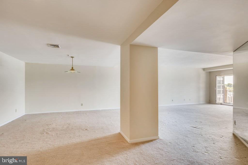 HARBOR EAST - Residential