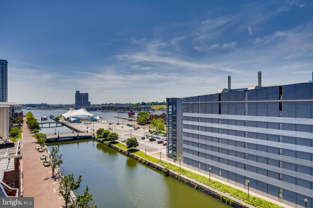 HARBOR EAST - Residential