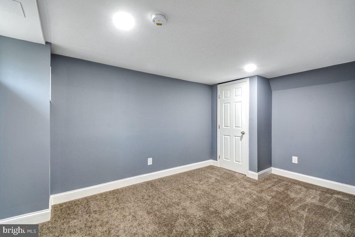 NORTHWOOD - Residential