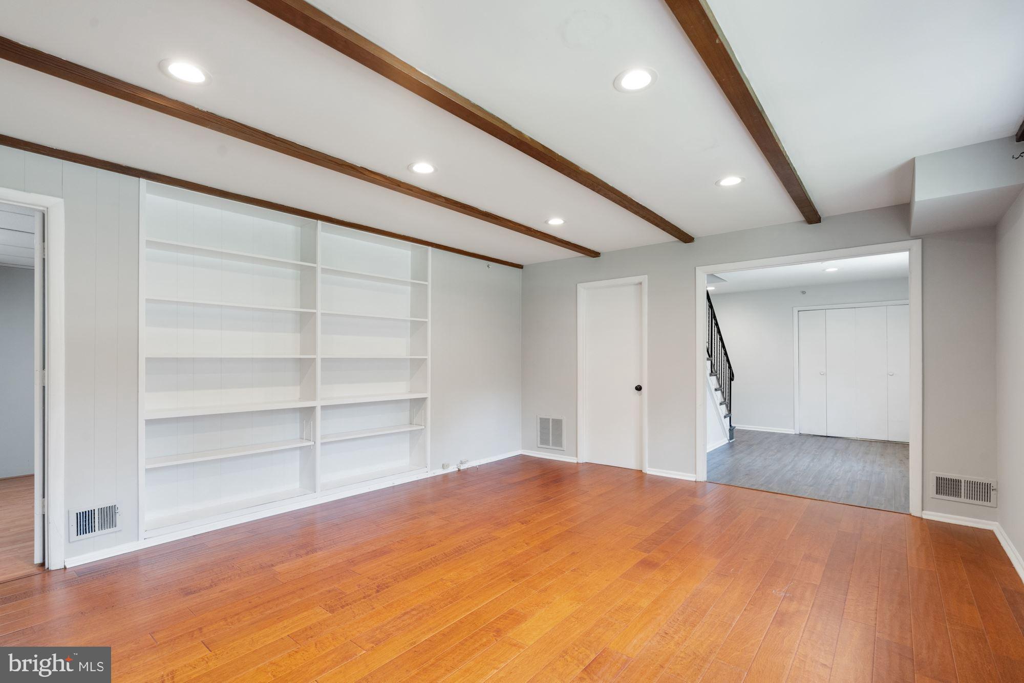 FRANKLIN KNOLLS - Residential Lease