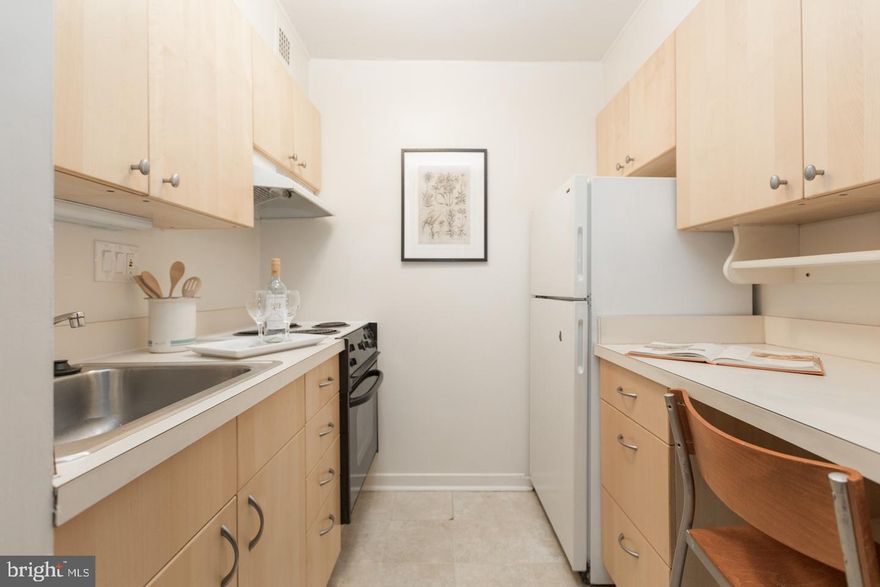 One month free rent! Spacious studio at The Dorchester on Rittenhouse Square! Enter into a foyer that leads to the generously sized living and dining area that is filled with natural light thanks to an entire wall of oversized windows. The sleek kitchen features updated wood cabinetry, a breakfast bar and tile flooring. There is a spacious dressing area that leads to a full hall bathroom with a shower/tub combination. There are refinished parquet wood floors throughout. Residents enjoy a twenty-four hour doorman and all utilities except cable TV.  Use of the building’s state-of-the-art fitness center, seasonal rooftop pool club, and valet parking in the building’s underground garage are available for an additional fee.  No pets permitted.