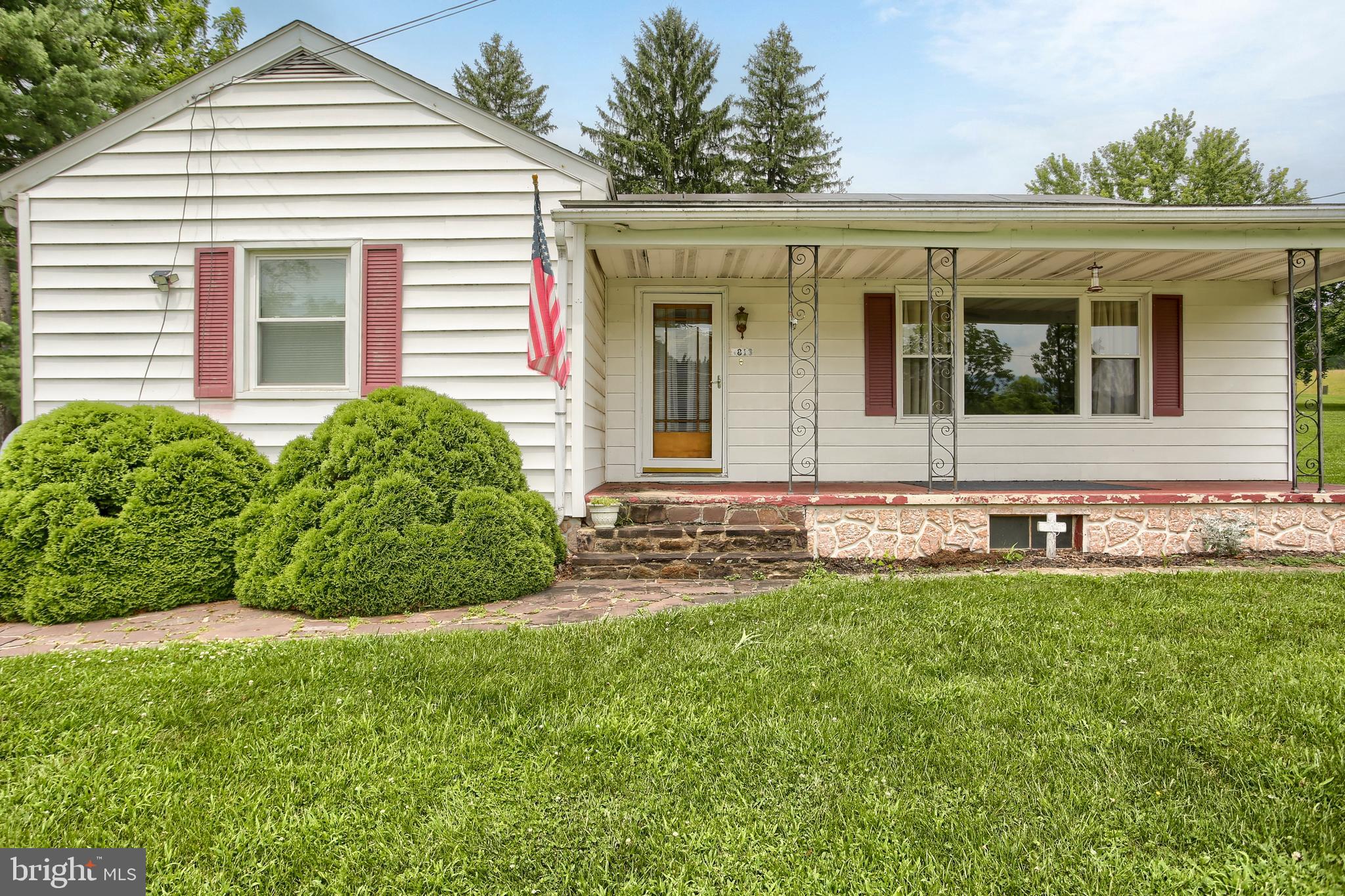 New Price Alert! A sweet home full of memories. Nice 1.38-acre lot. Home with 3 bedrooms and 2 full baths. Main fl laundry for added convenience. Just in time for backyard summer picnics. Spend your mornings having coffee on the front porch watching the "world go by". Oversized lower-level garage for all your toys and tools.