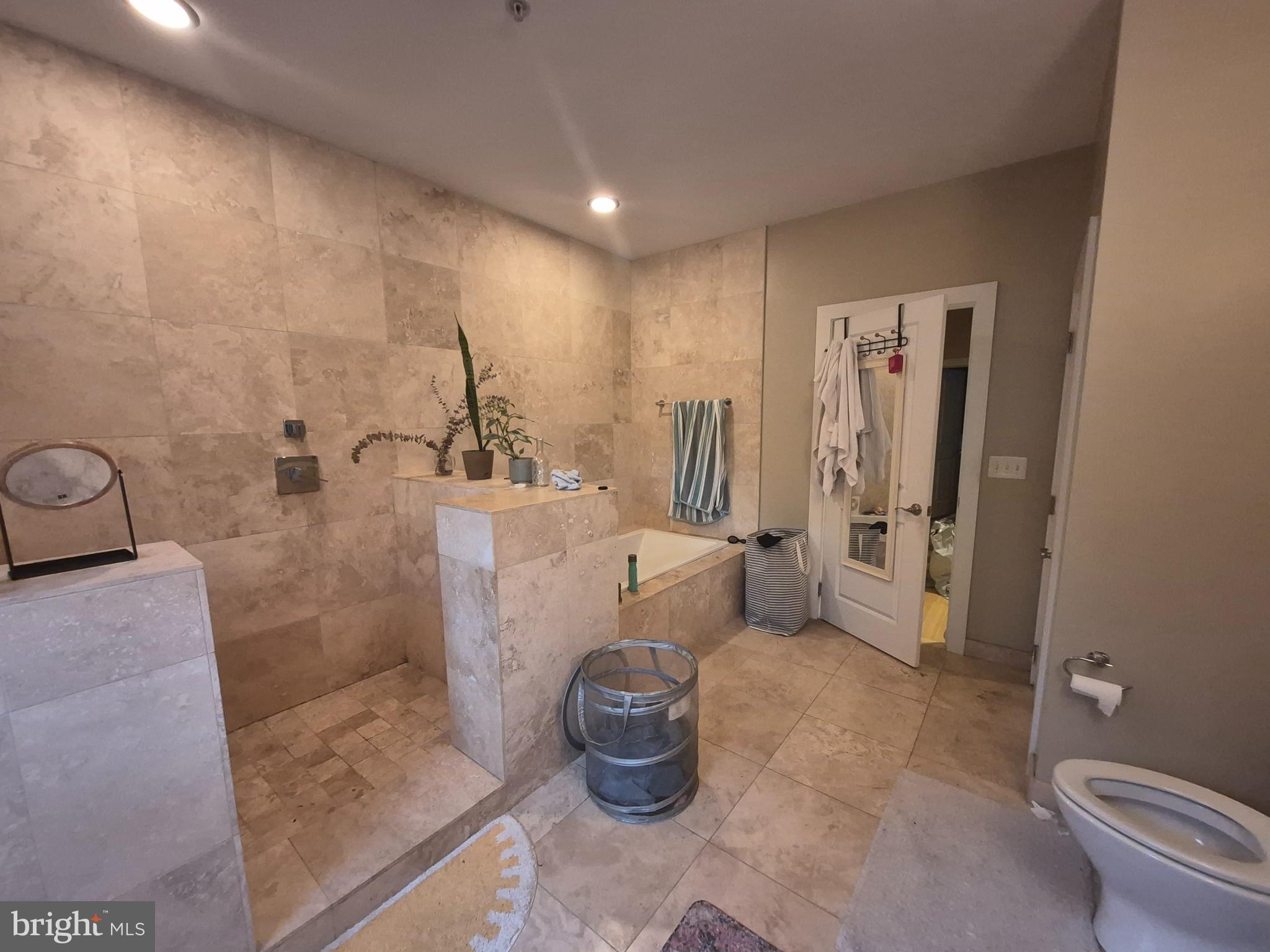 PHILADELPHIA (SOUTH) - Residential