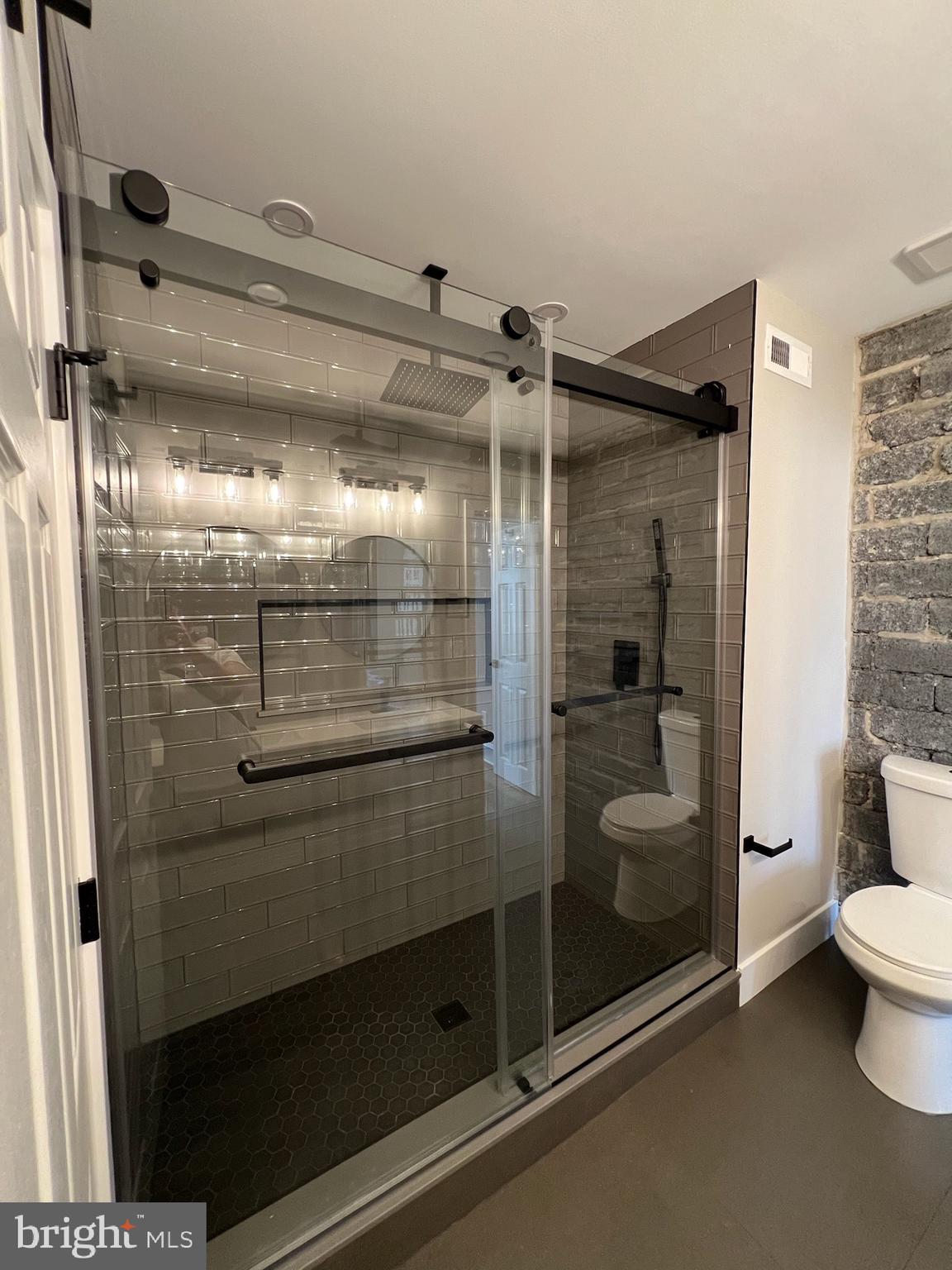 JUNIATA - Residential