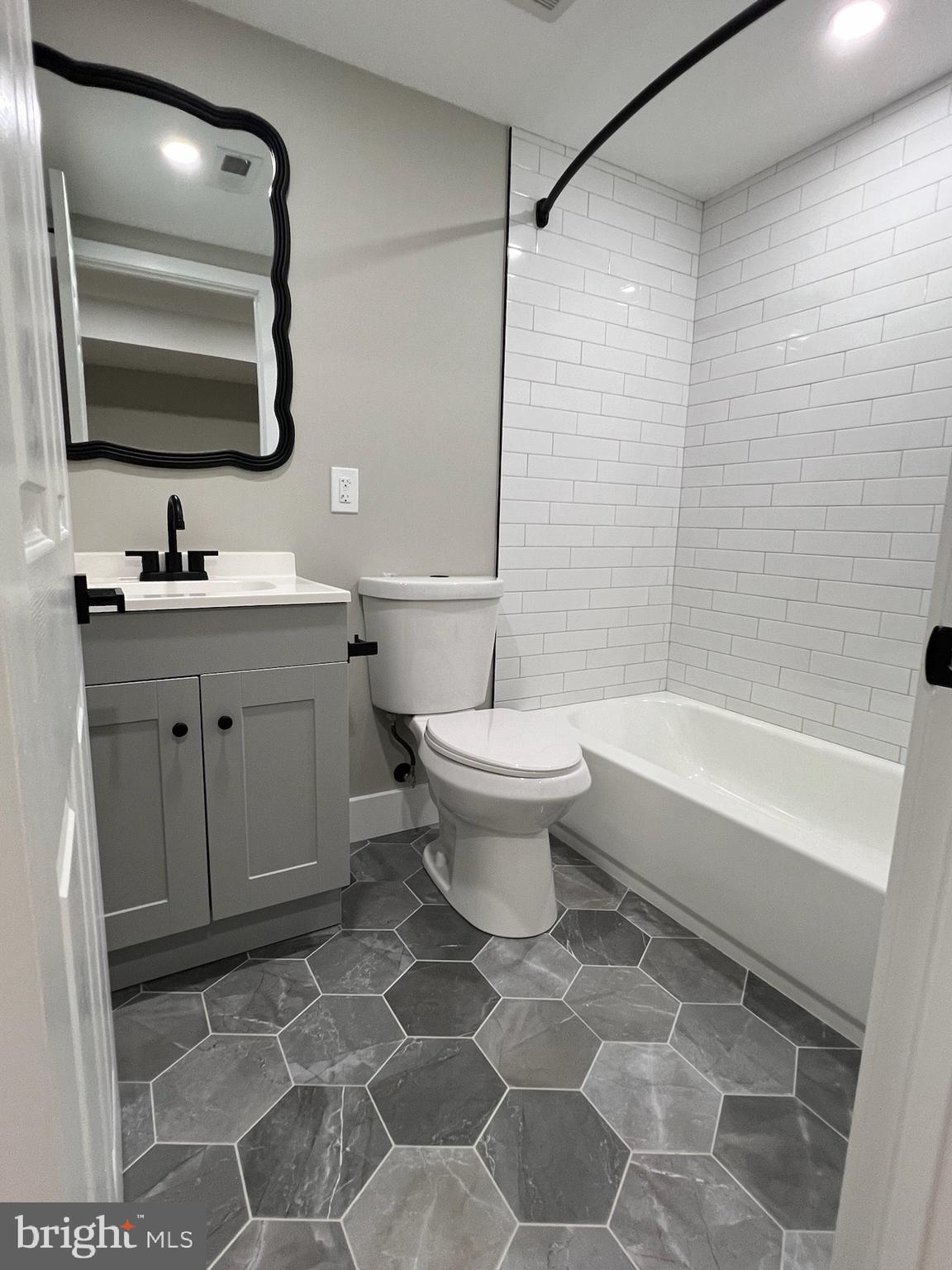 JUNIATA - Residential