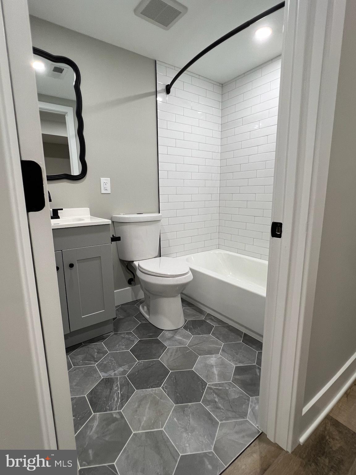 JUNIATA - Residential