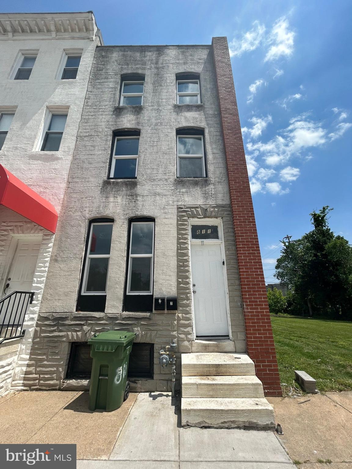 AMAZING Investment opportunity! Separately metered 2 unit property has active lead cert and rental license! Unit 1 = 1 bed 1 bath and Unit 2 is 2 bed 1 bath and is 2 floors! AS IS sale. Schedule your tour today!