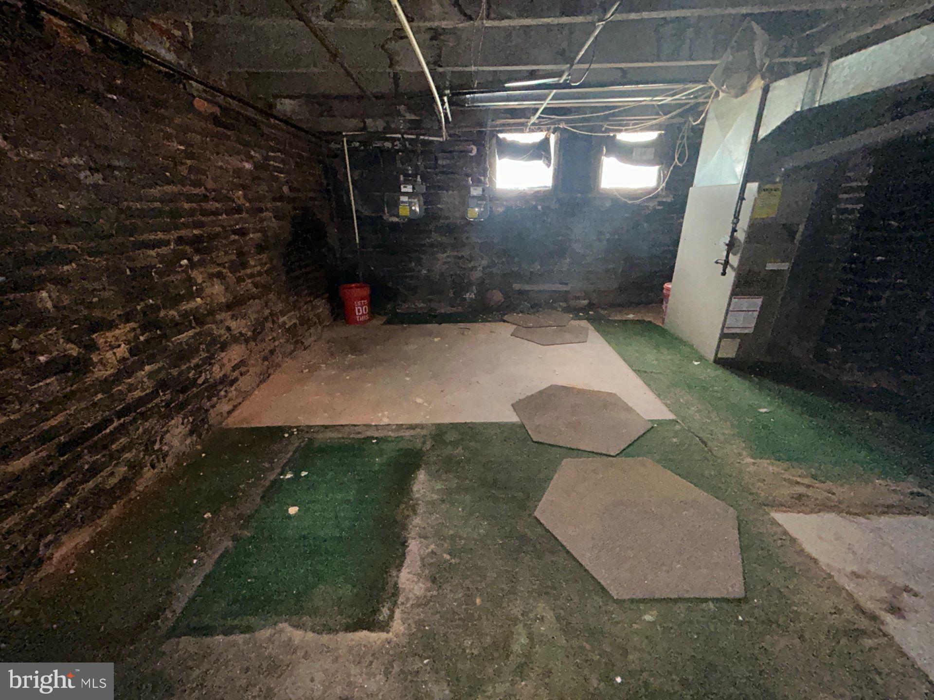 HARLEM PARK - Residential Income