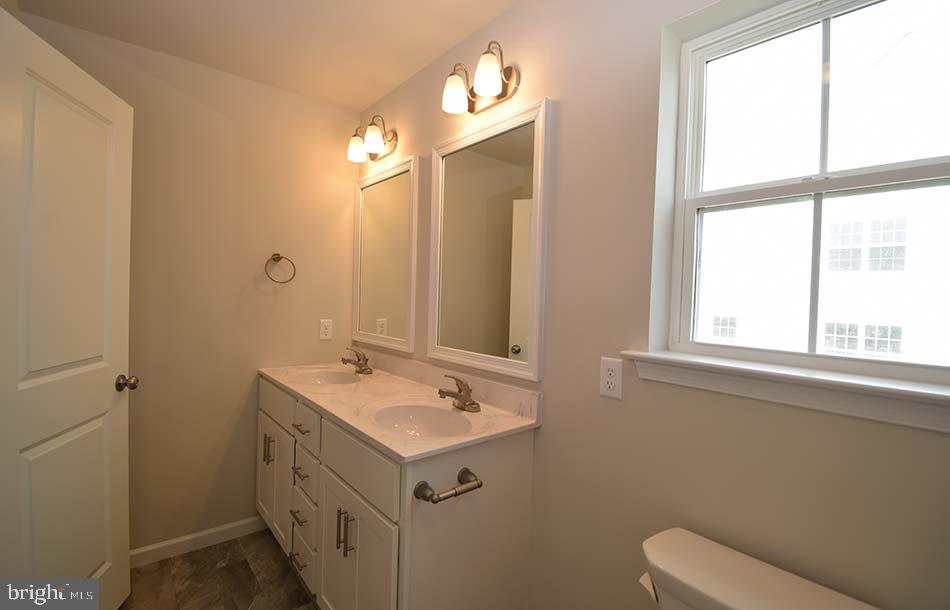 MCINTOSH FARMS - Residential