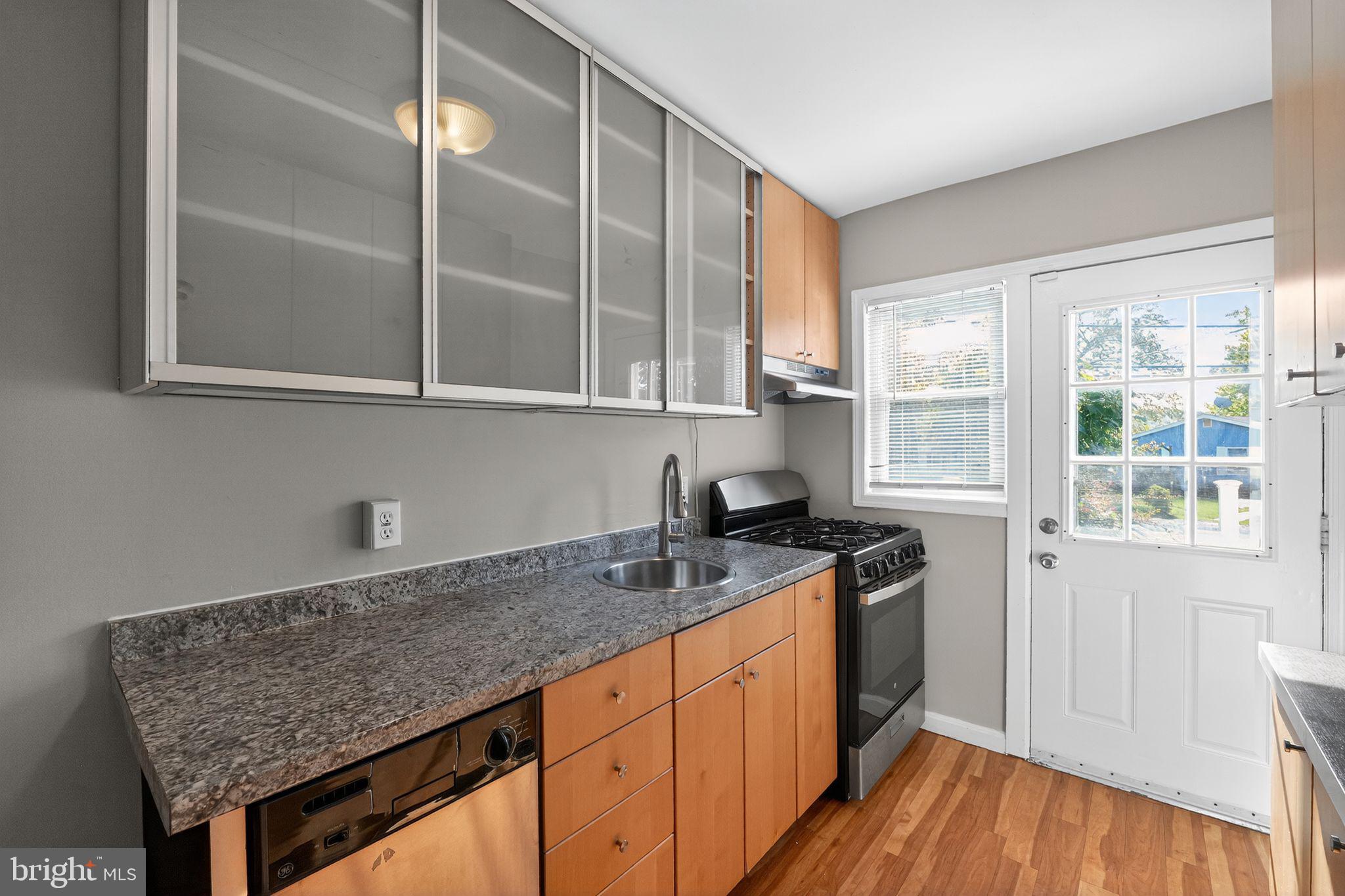 HAWTHORNE - Residential