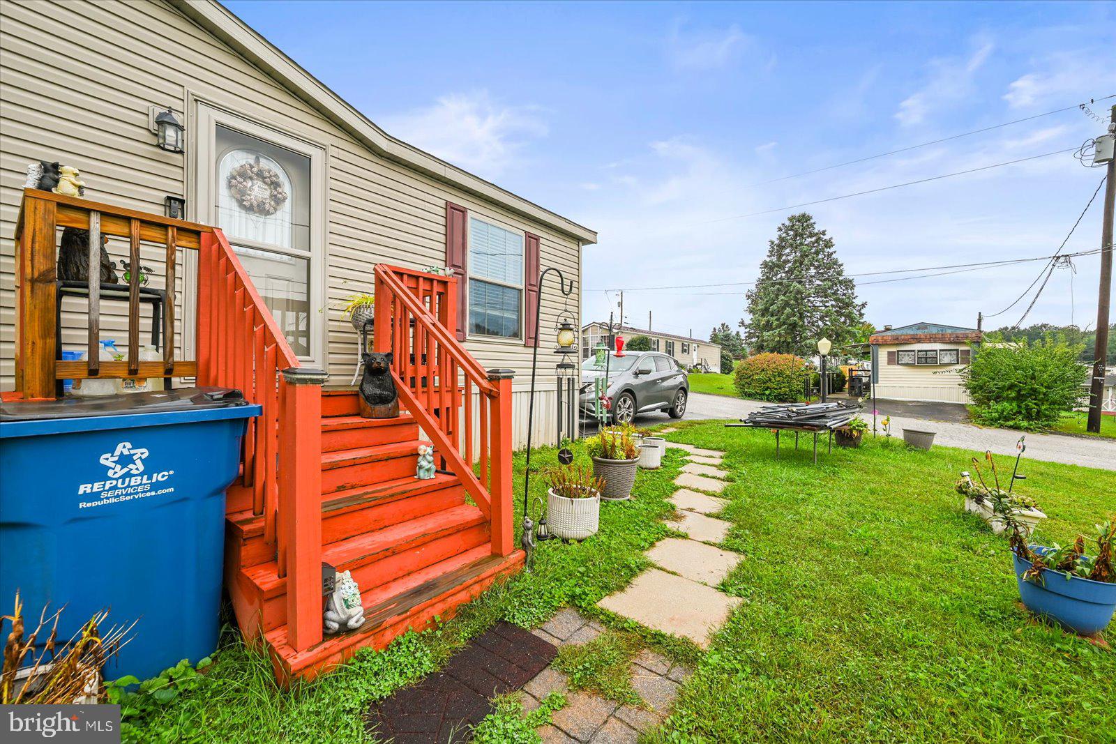 103 RUSTIQUE DRIVE