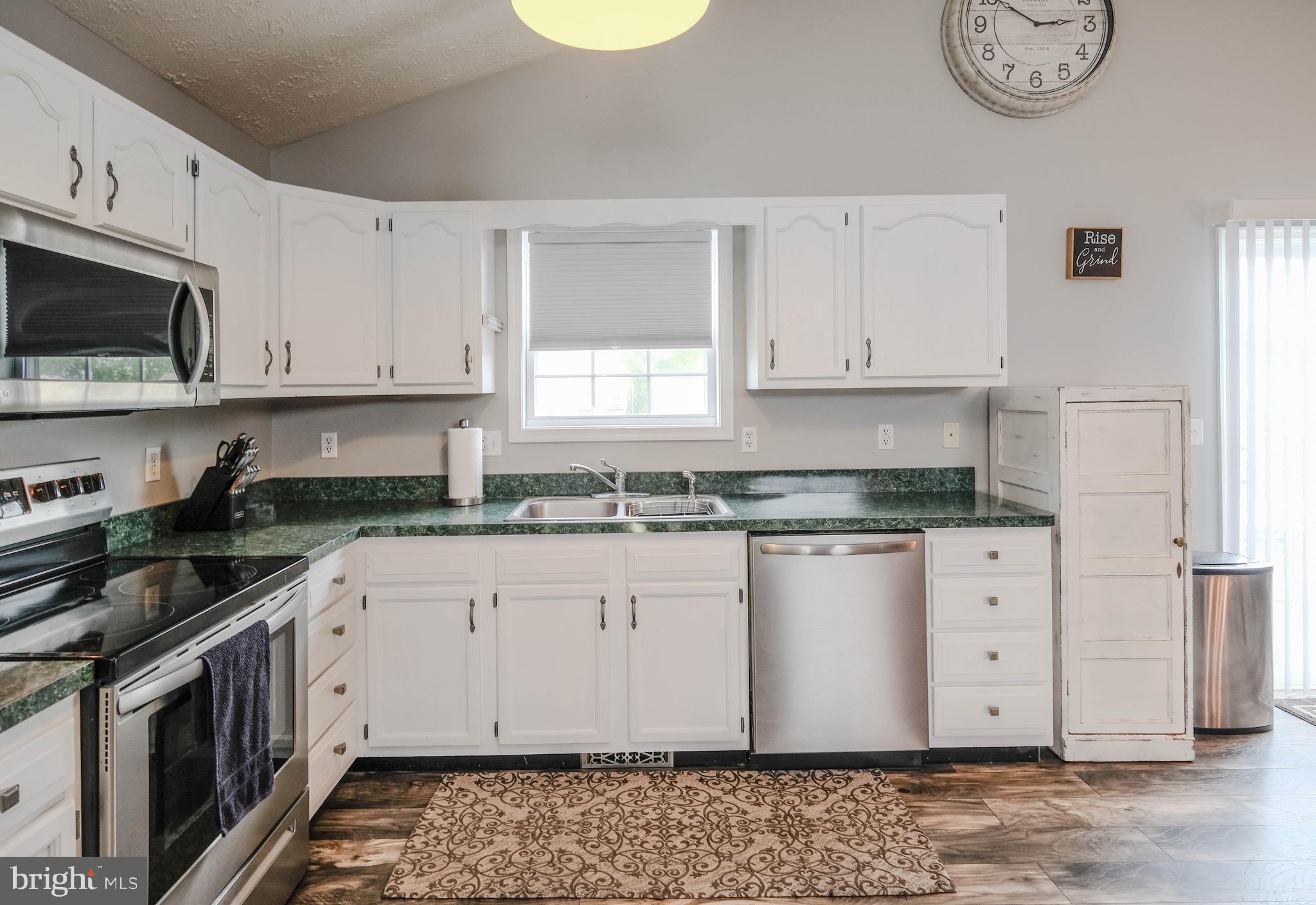 ELIZABETH STATION - Residential