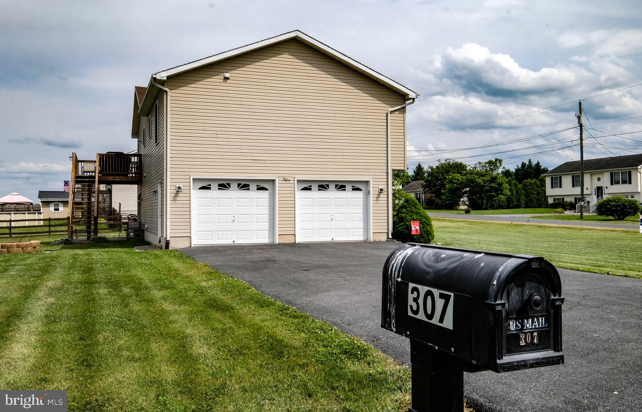 ELIZABETH STATION - Residential