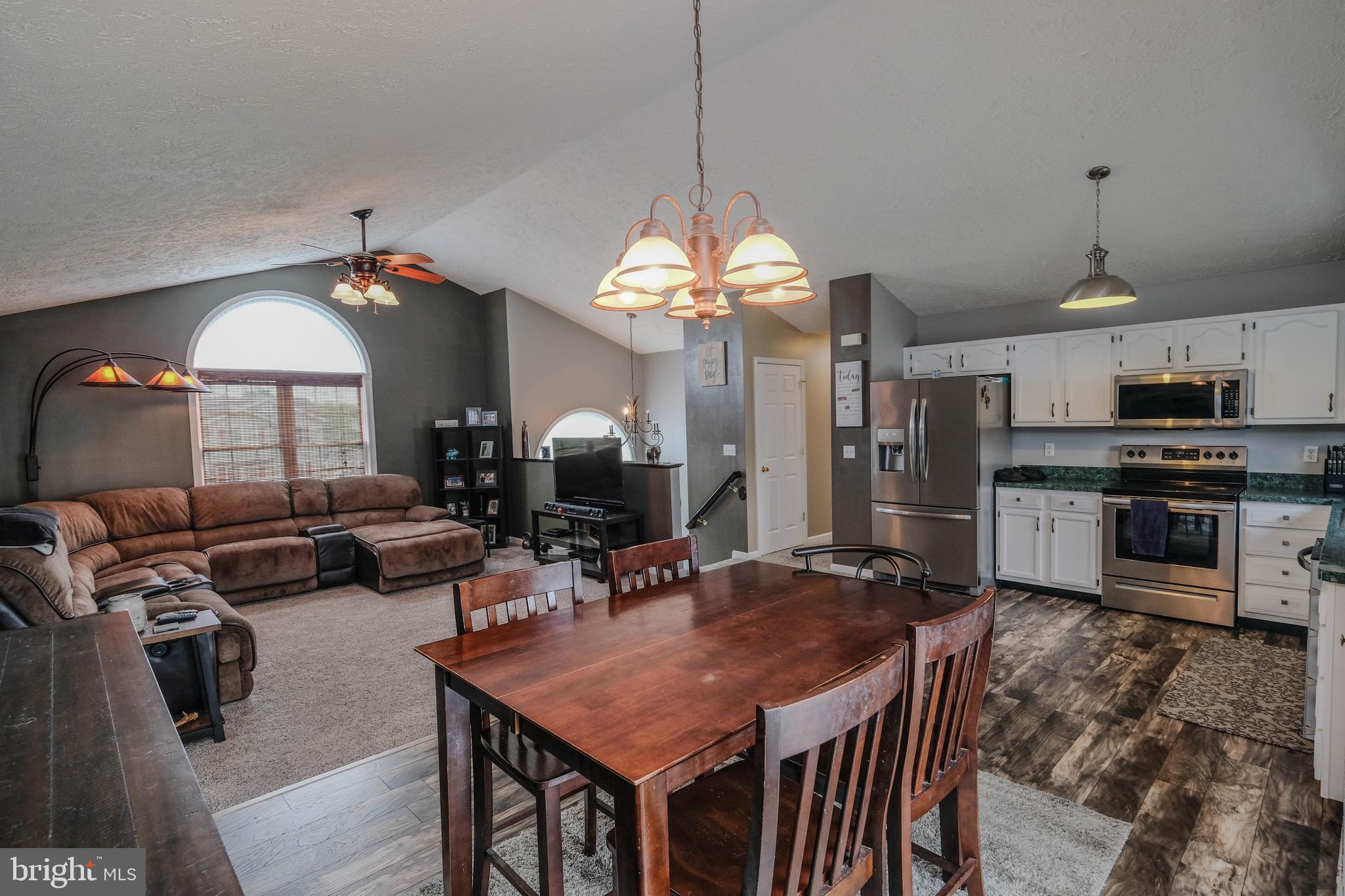 ELIZABETH STATION - Residential