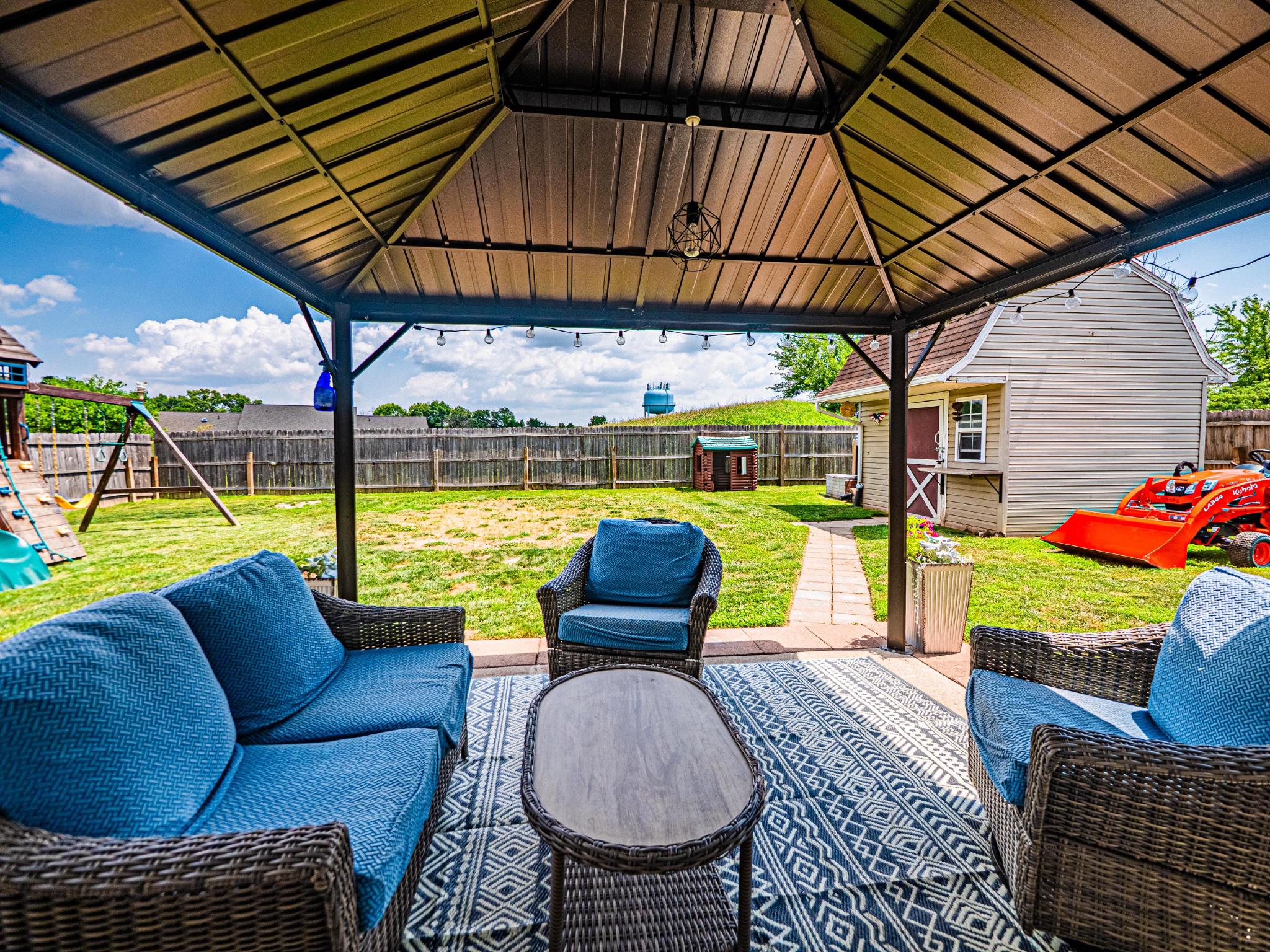 13 BONNIEFIELD CIRCLE
