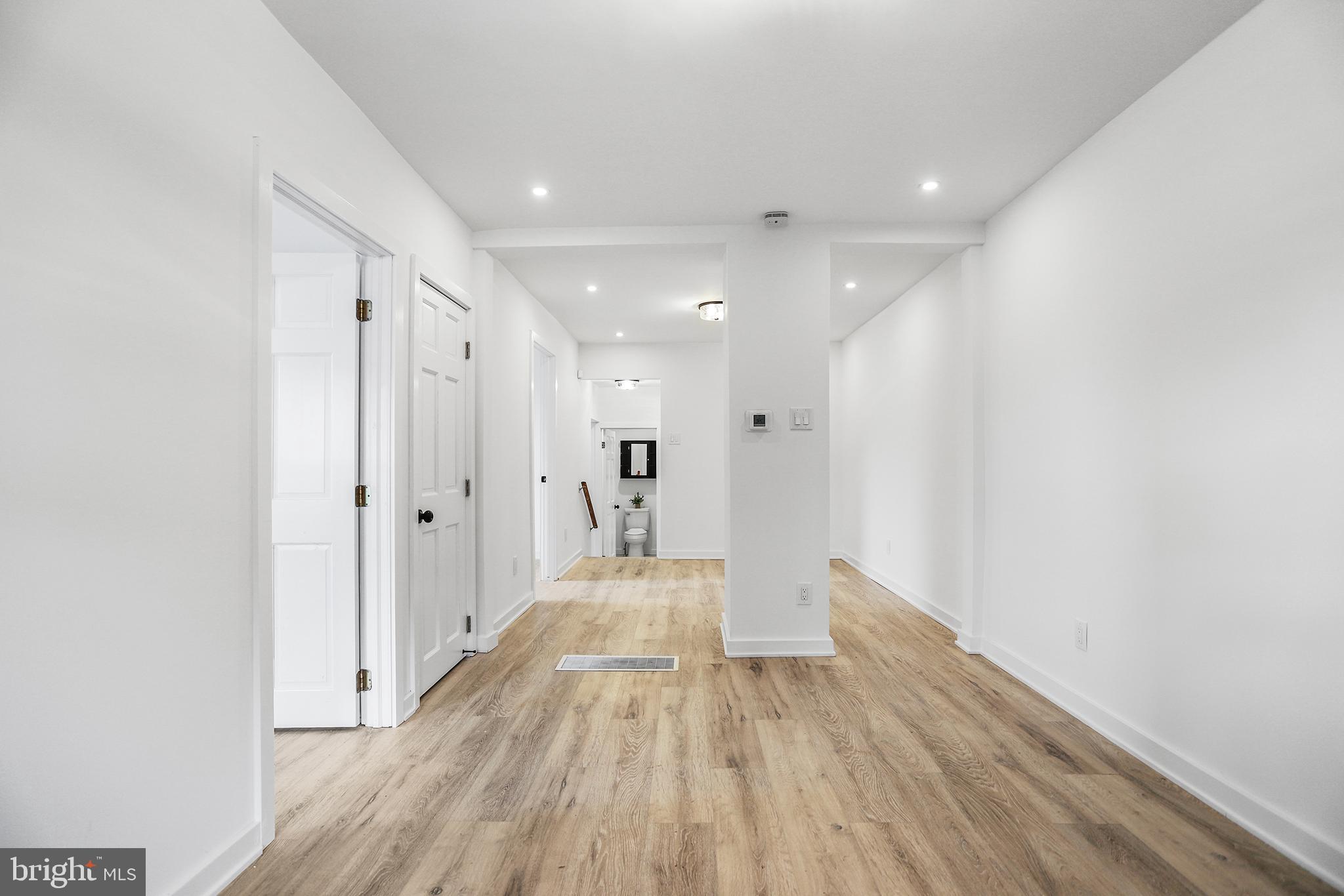 TWIN OAKS - Residential