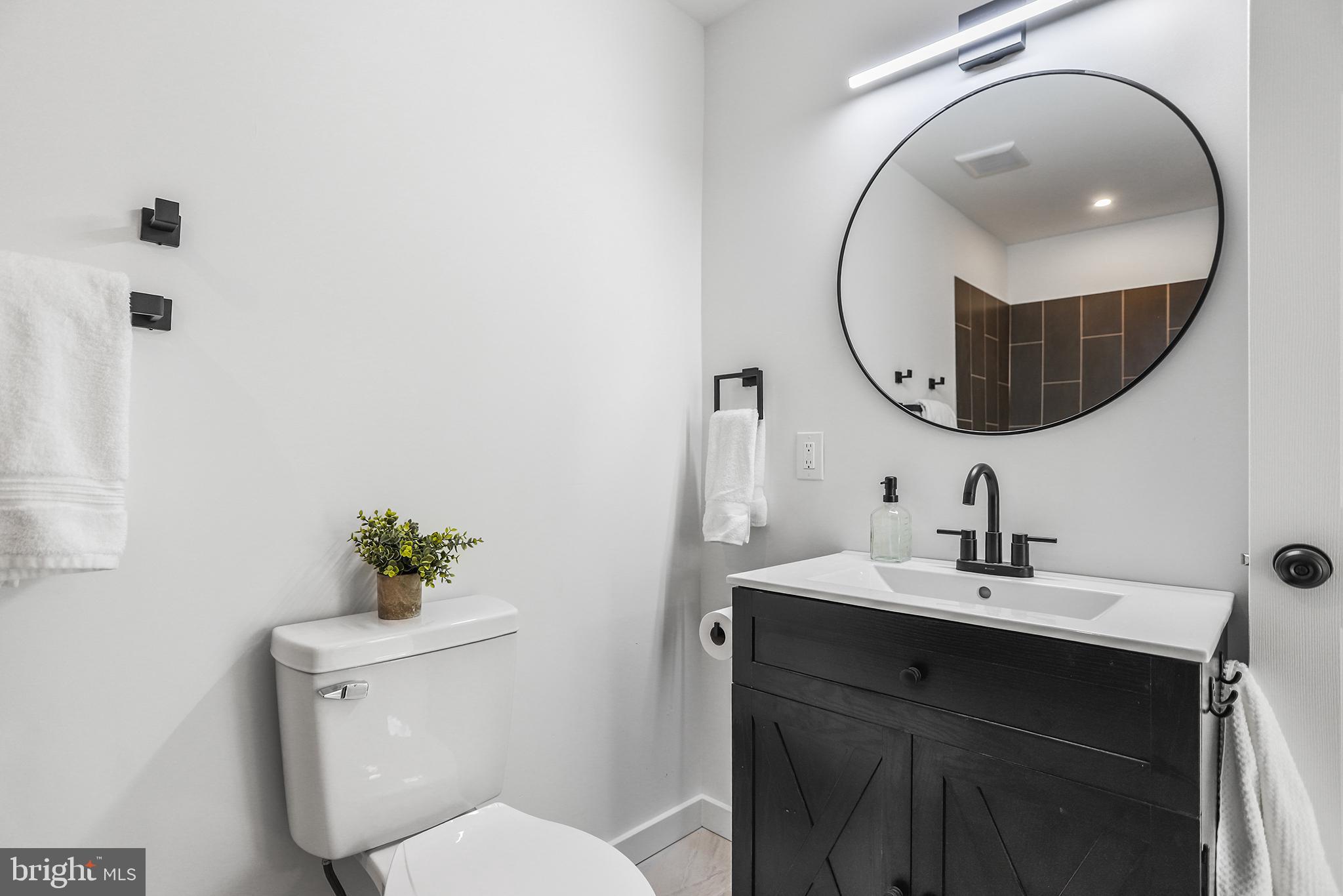 TWIN OAKS - Residential