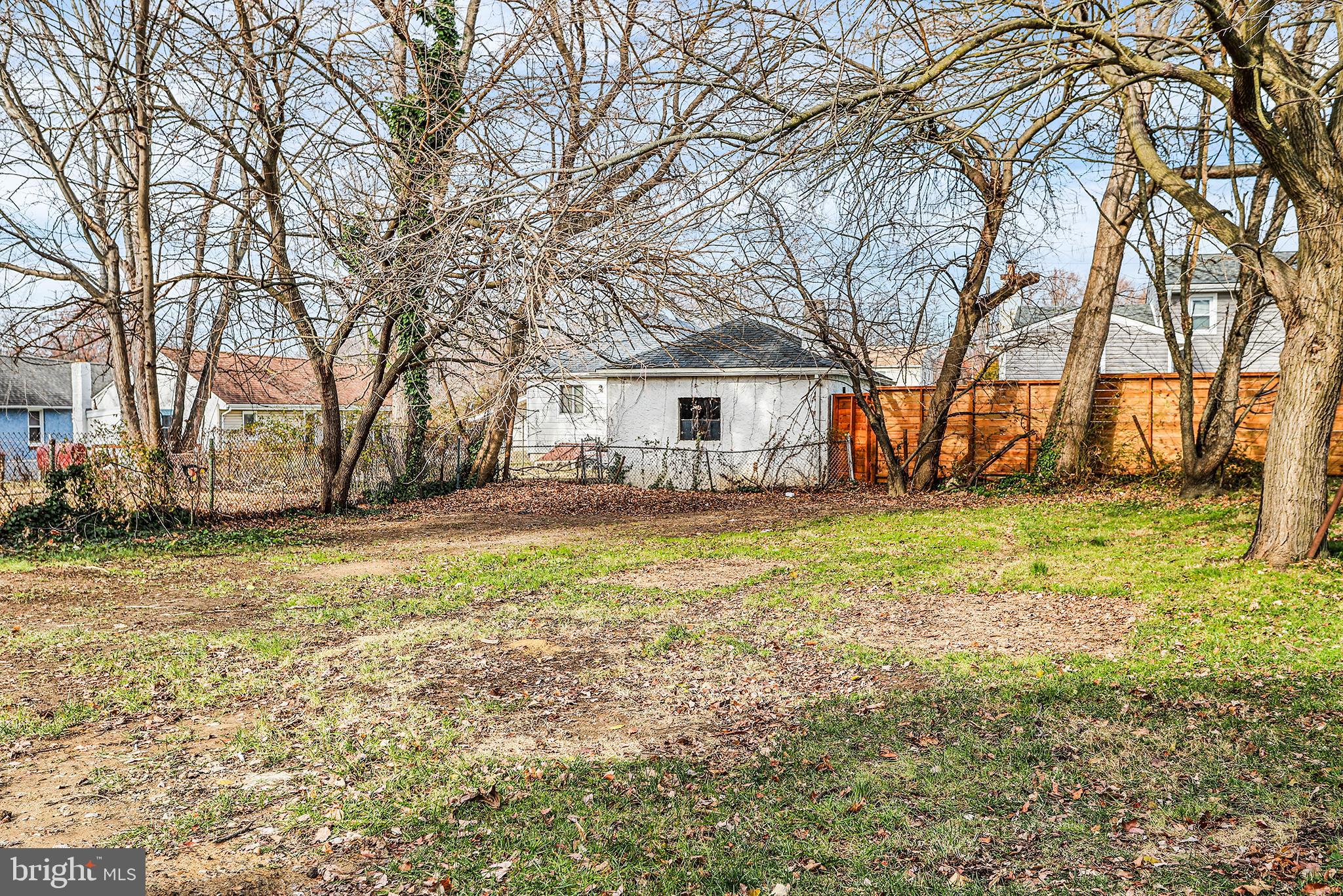 TWIN OAKS - Residential