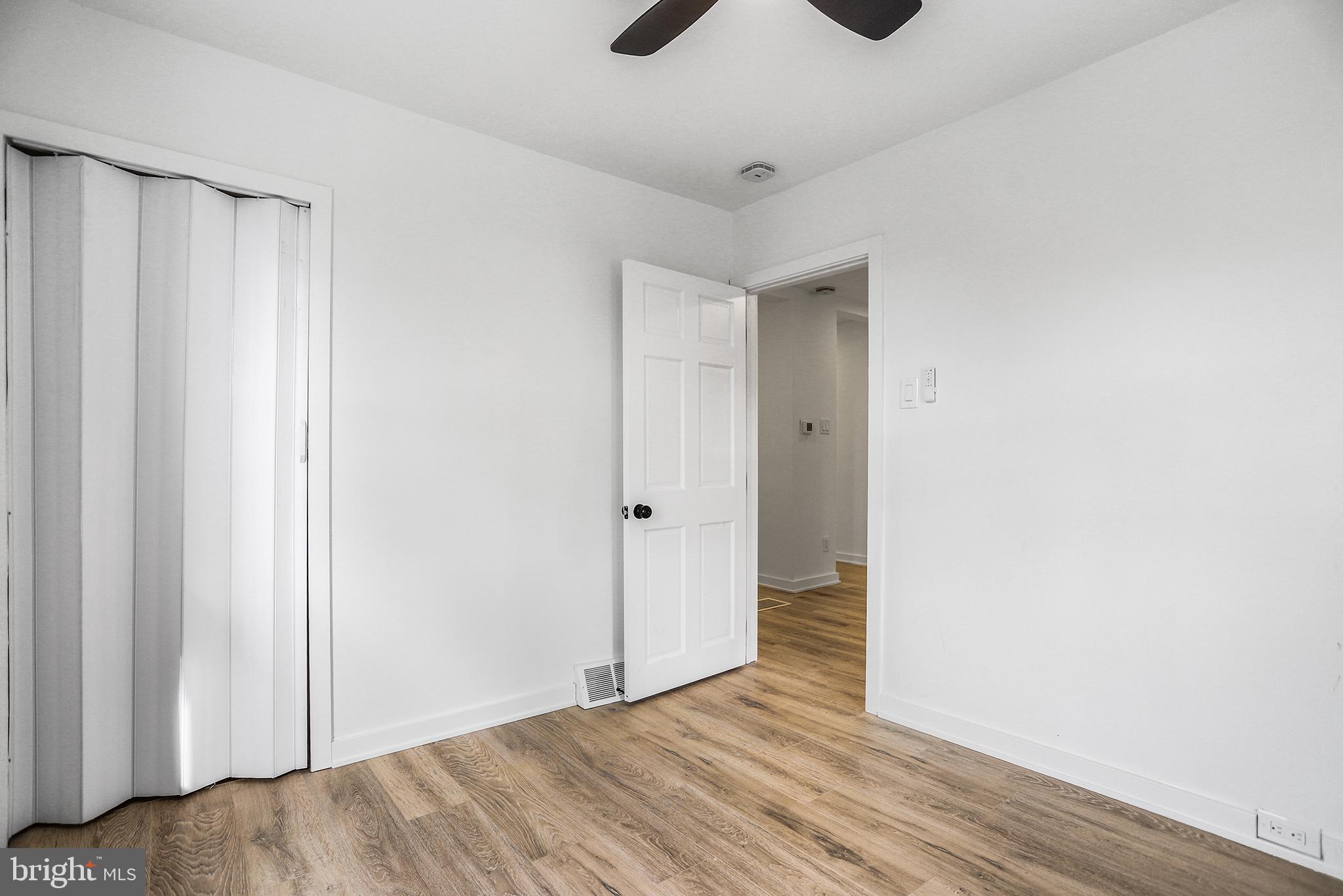 TWIN OAKS - Residential