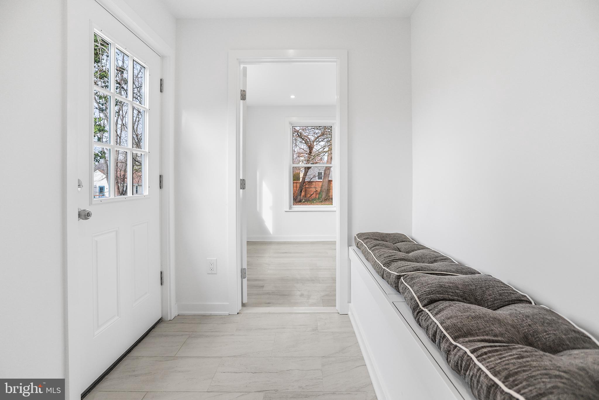 TWIN OAKS - Residential