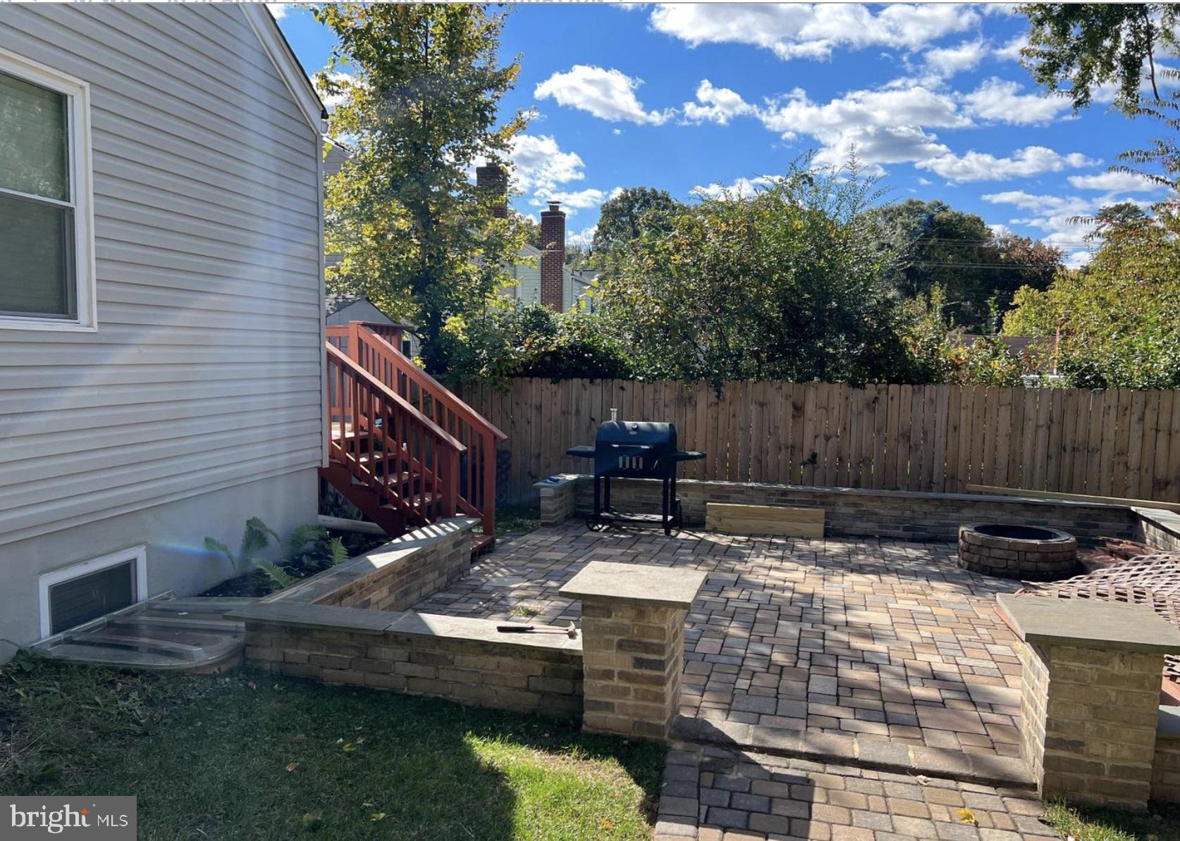 WOODLAWN - Residential