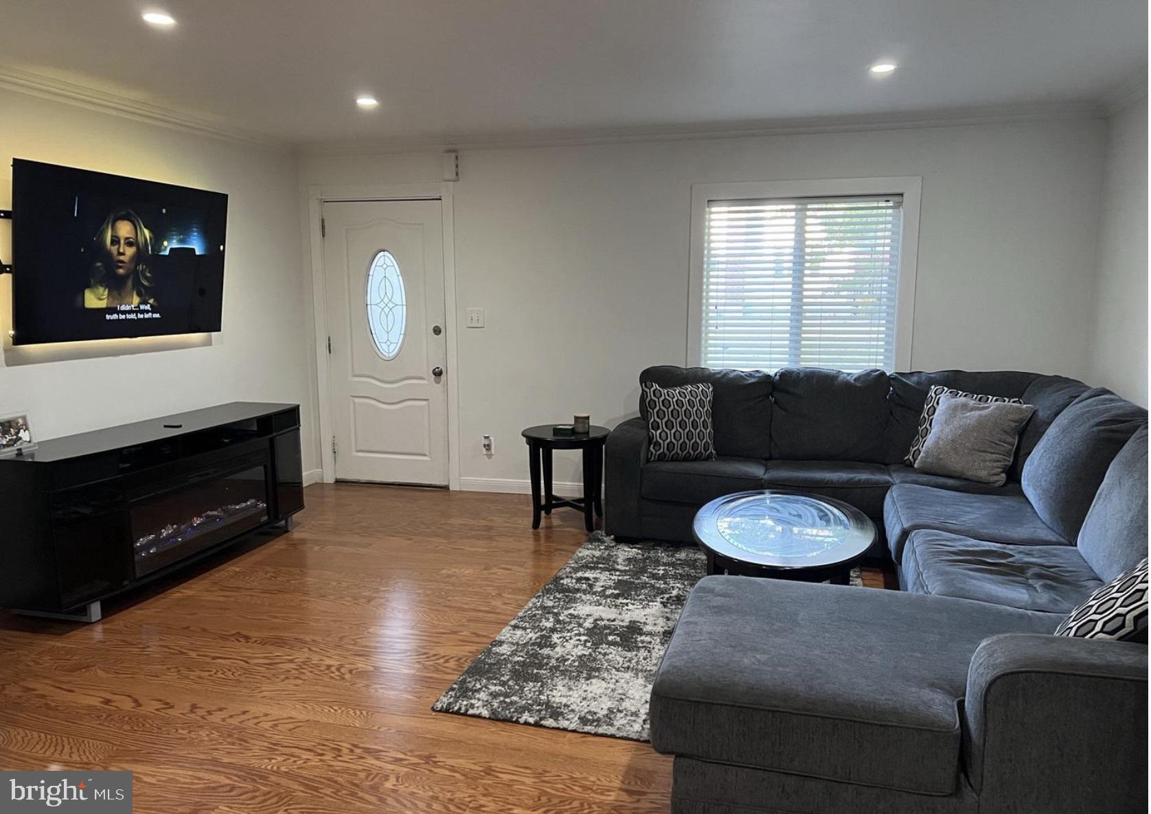 WOODLAWN - Residential