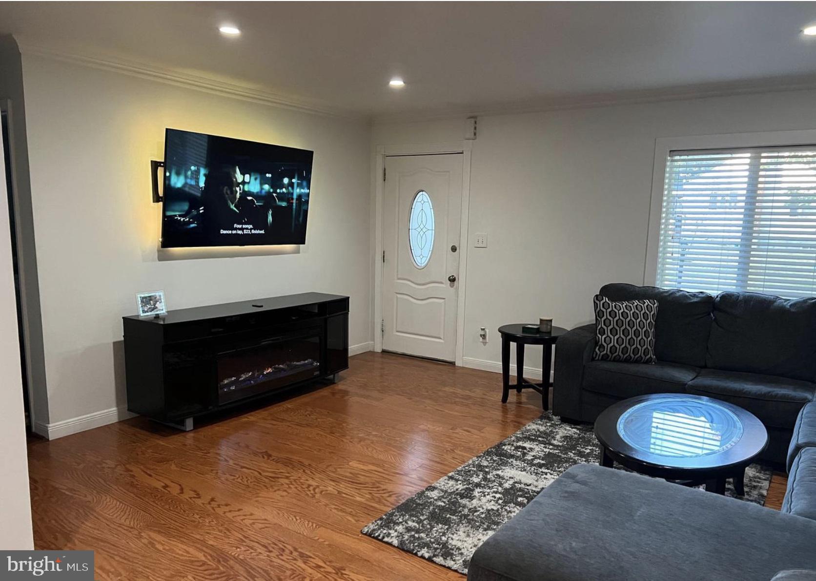 WOODLAWN - Residential