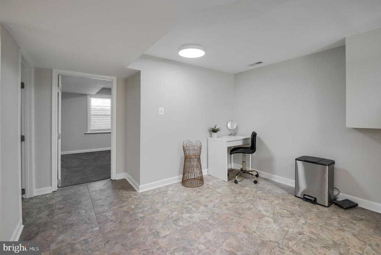 WOODLAWN - Residential