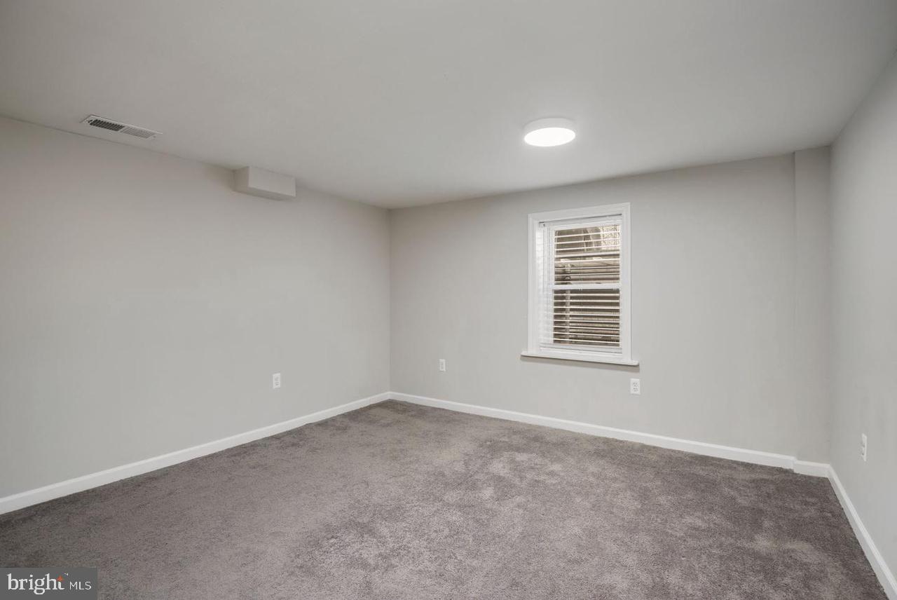 WOODLAWN - Residential