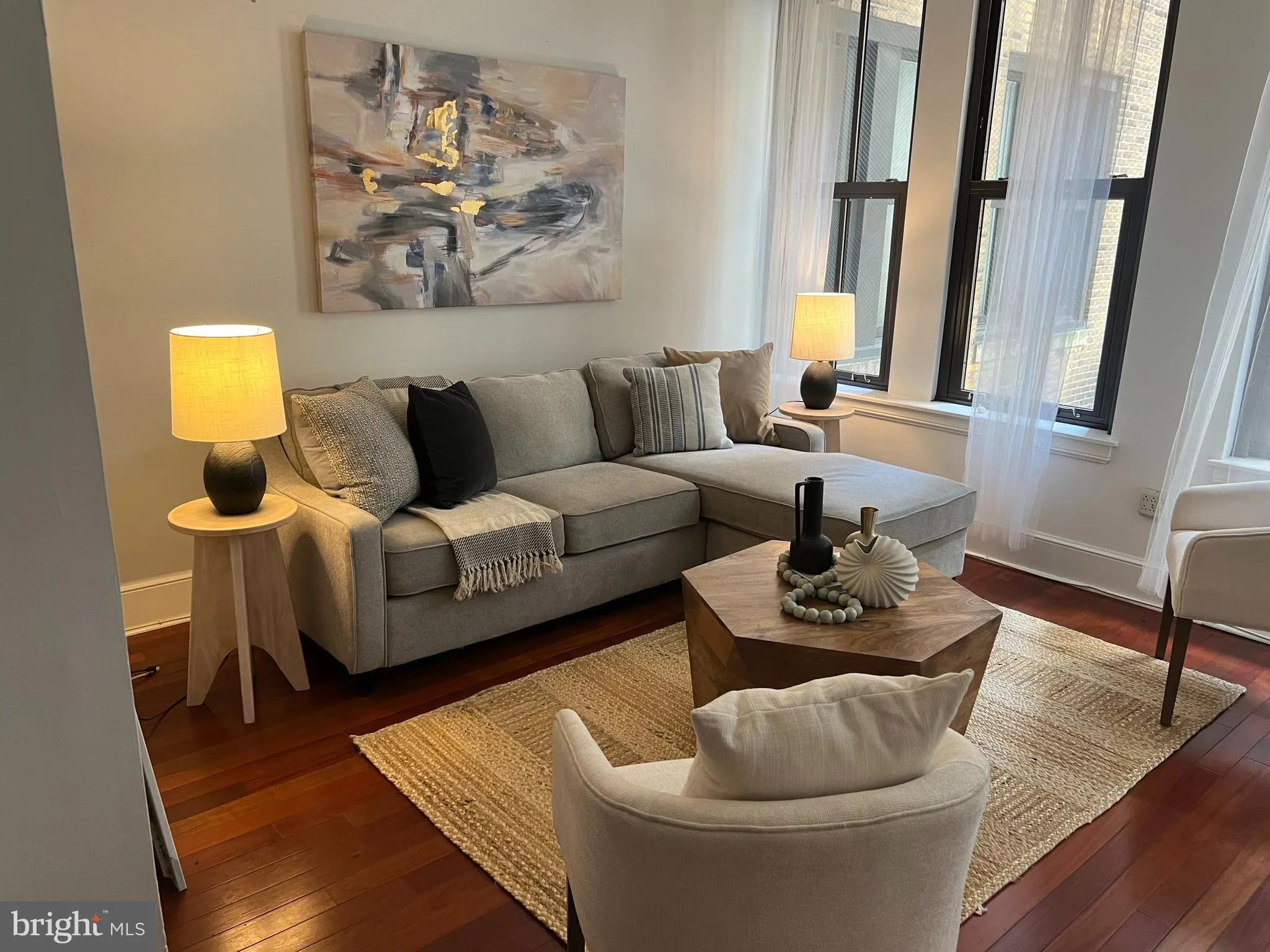 Philadelphia, Pennsylvania 19102, United States, 1 Bedroom Bedrooms, ,1 BathroomBathrooms,Residential,Active,44196