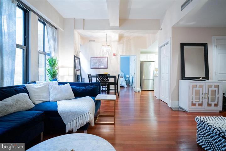 AVENUE OF THE ARTS - Residential