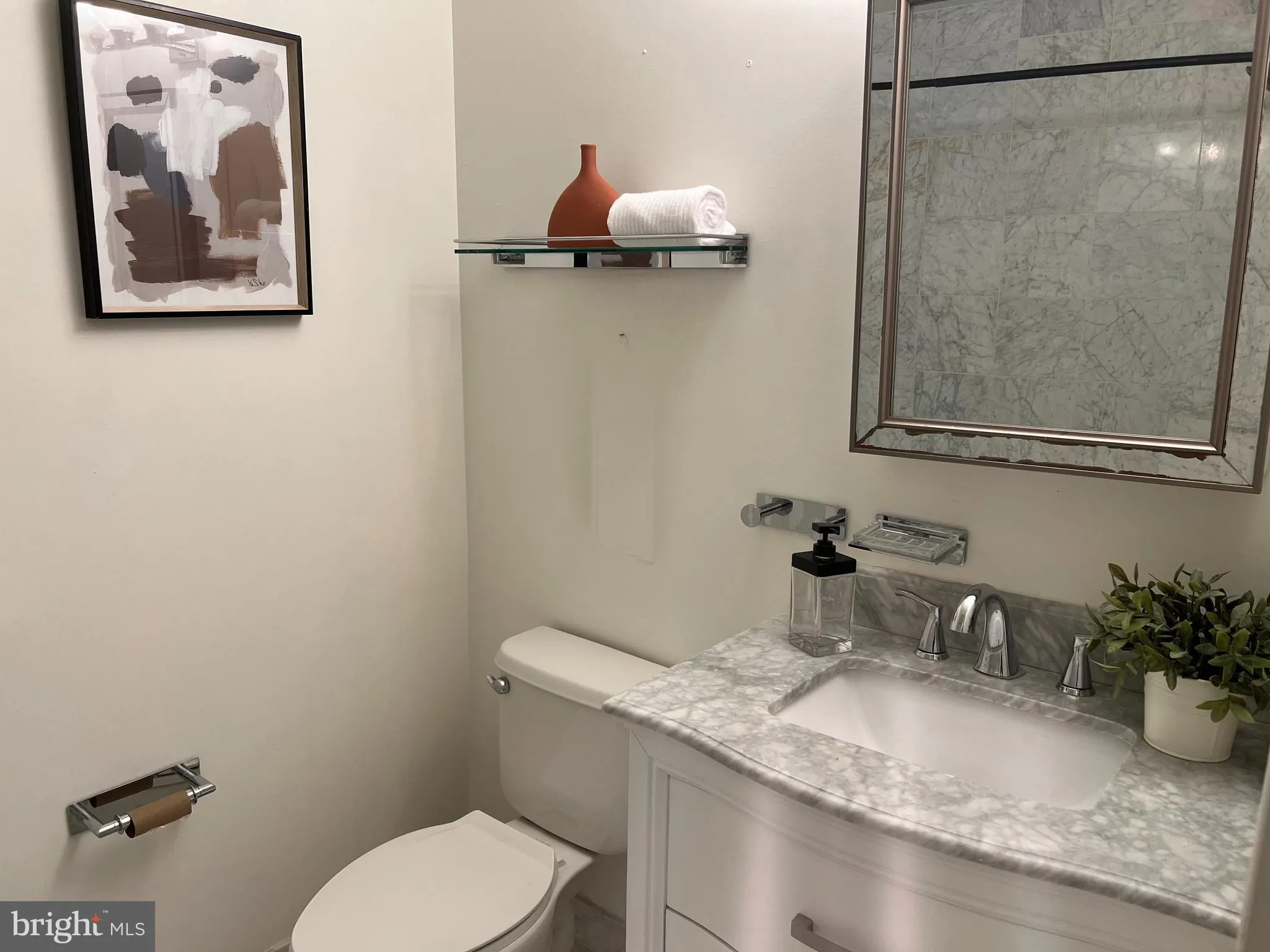 Philadelphia, Pennsylvania 19102, United States, 1 Bedroom Bedrooms, ,1 BathroomBathrooms,Residential,Active,44196