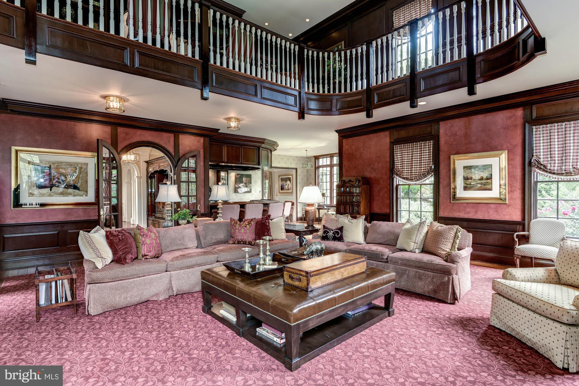 SADDLE RIDGE - Residential