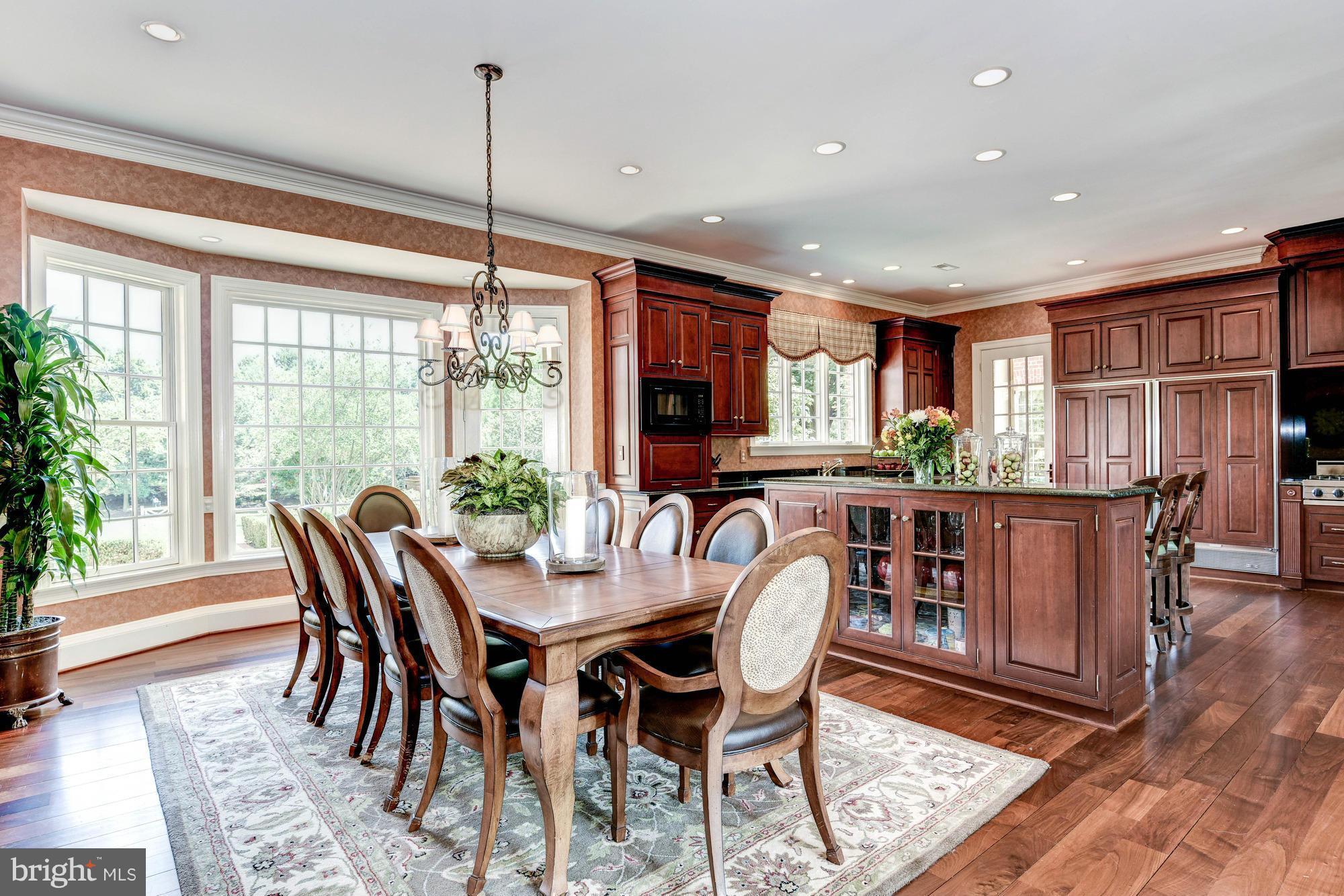 SADDLE RIDGE - Residential