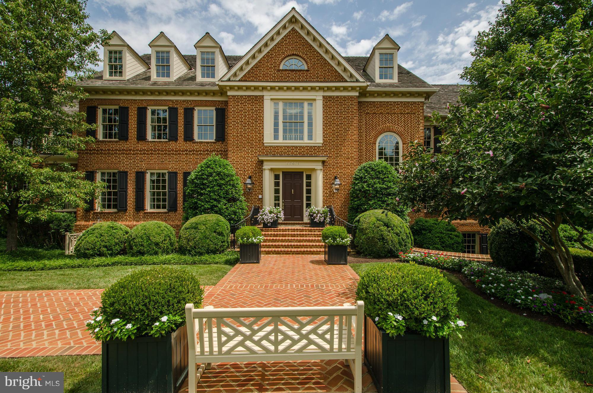 SADDLE RIDGE - Residential