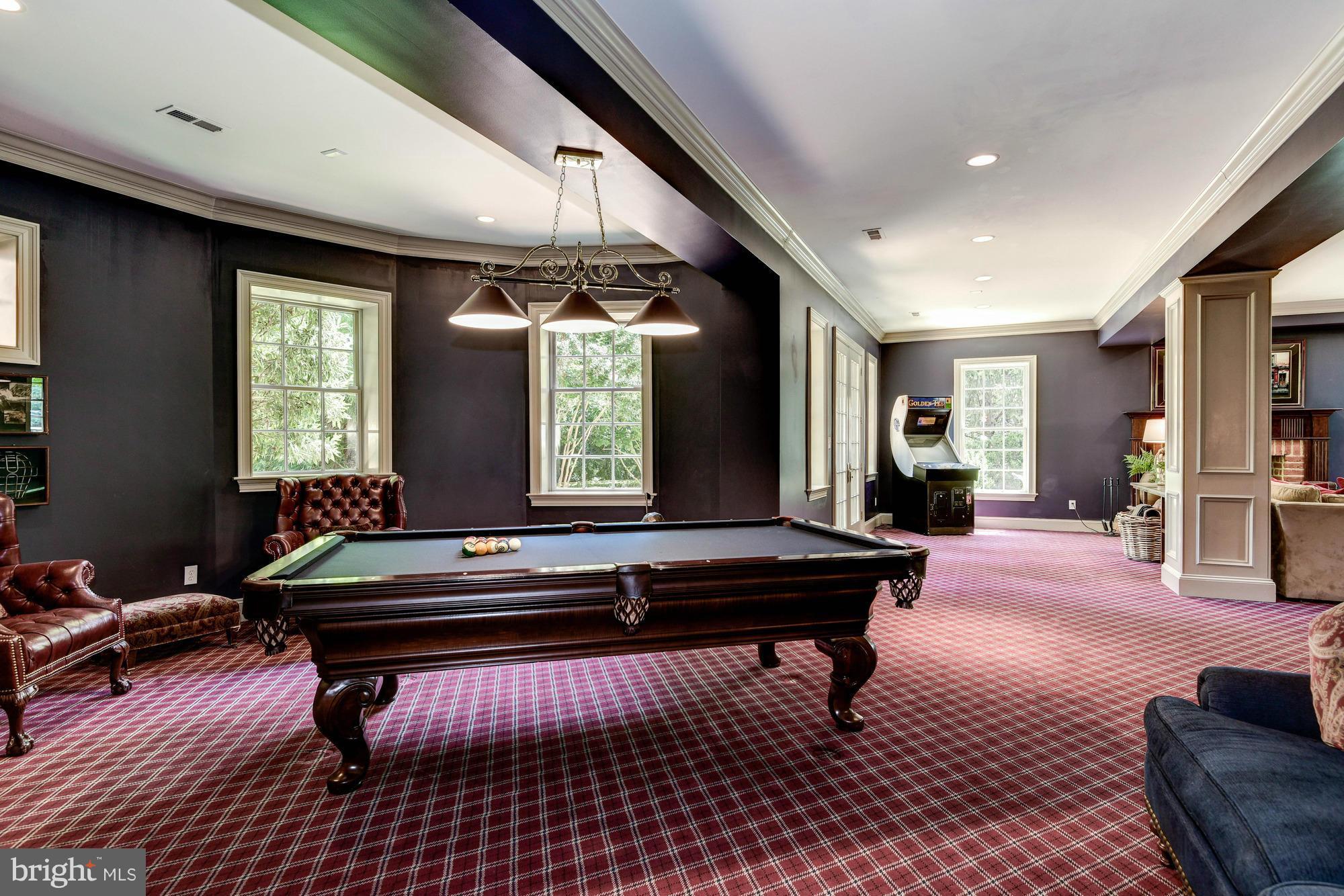 SADDLE RIDGE - Residential