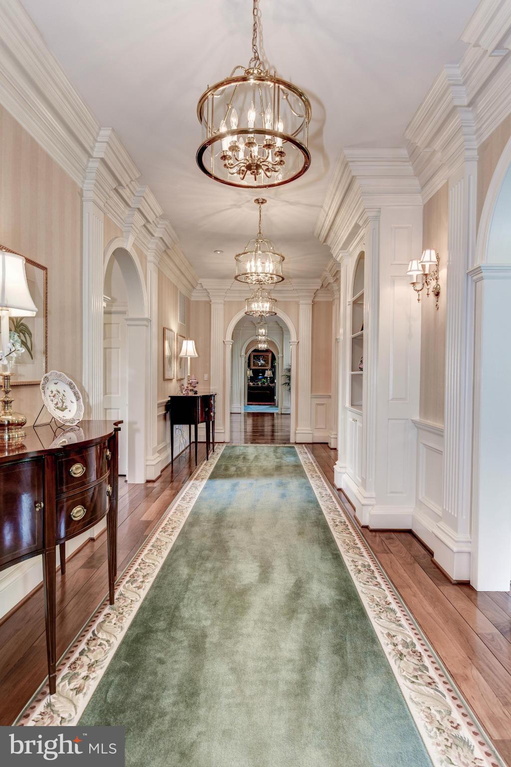 SADDLE RIDGE - Residential