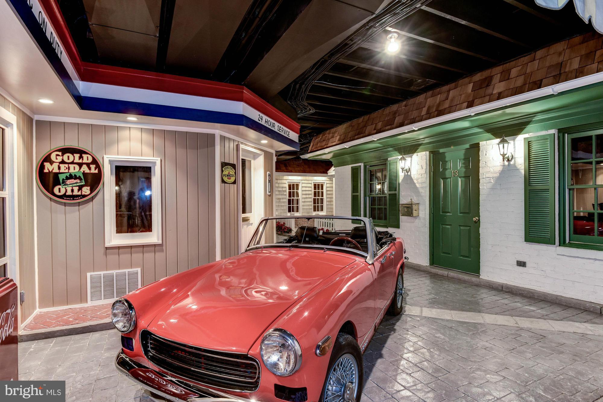 SADDLE RIDGE - Residential