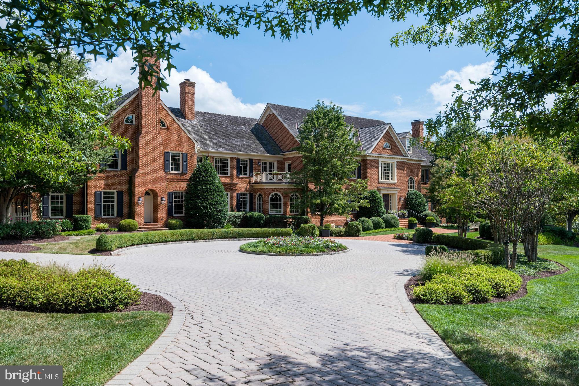 SADDLE RIDGE - Residential