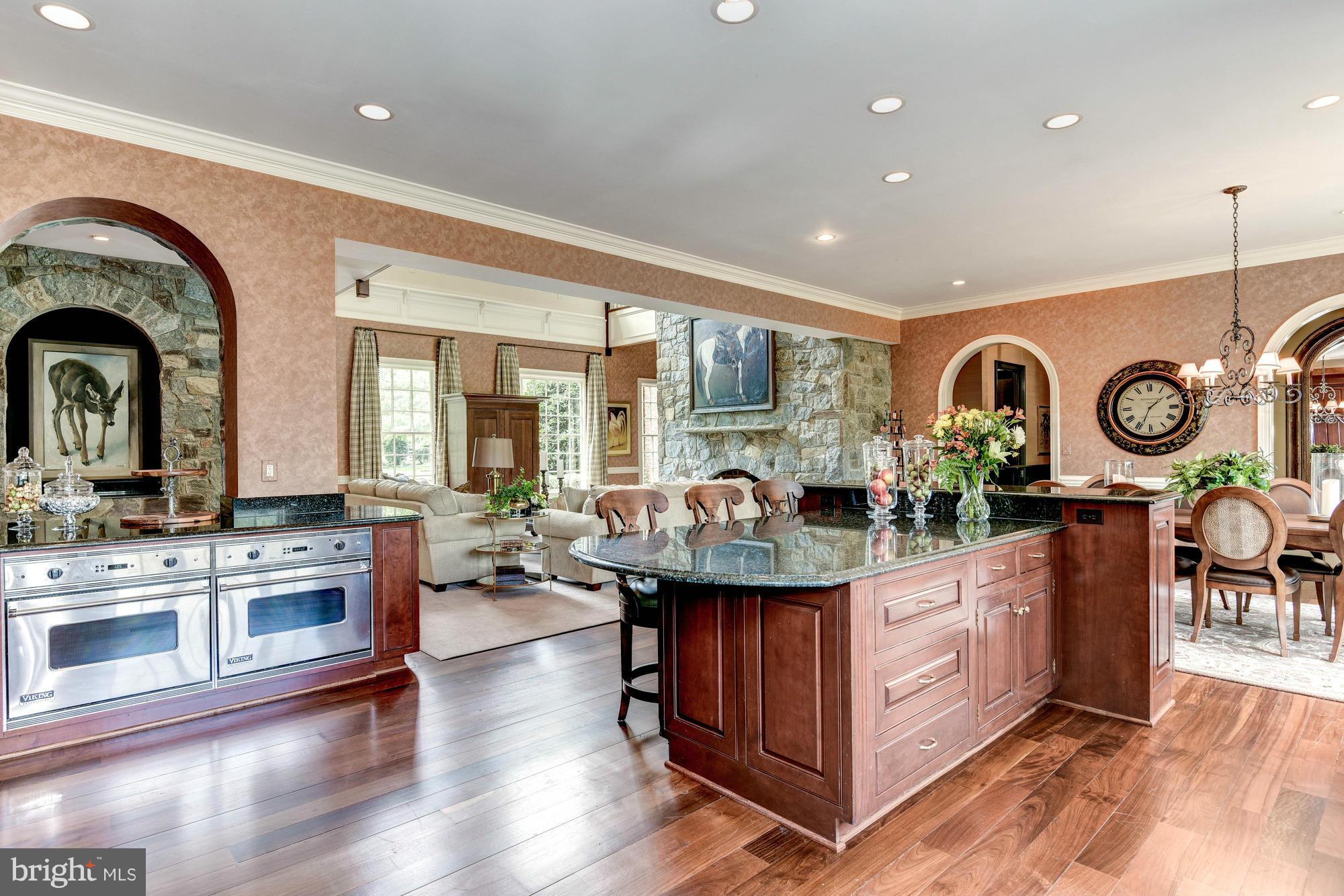 SADDLE RIDGE - Residential