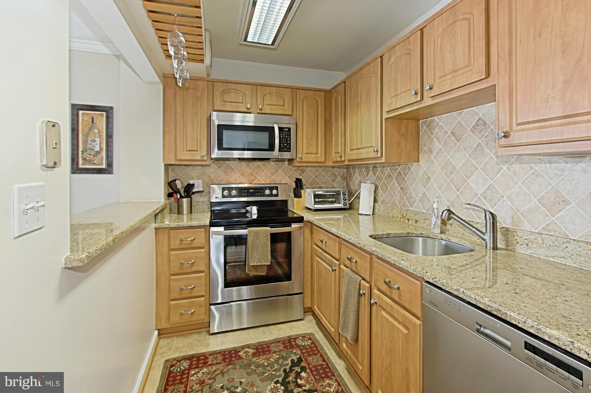 ALTA VISTA - Residential Lease